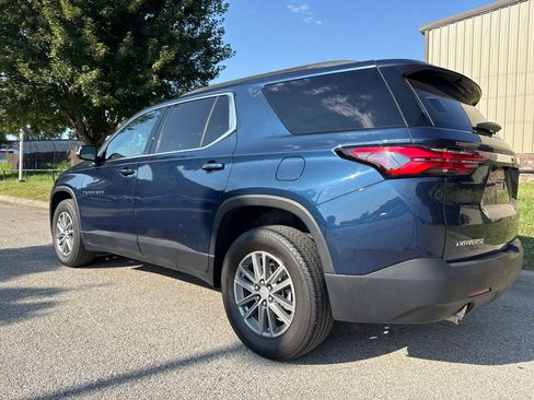 Used 2023 Chevrolet Traverse LT w/ LPO, Floor Liner Package FWD image 7