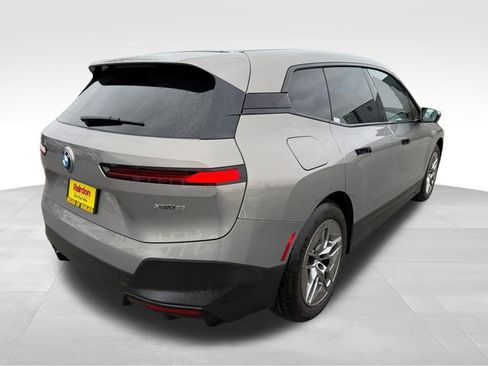 Used 2023 BMW iX xDrive50 w/ Ultimate Package 2 image 10