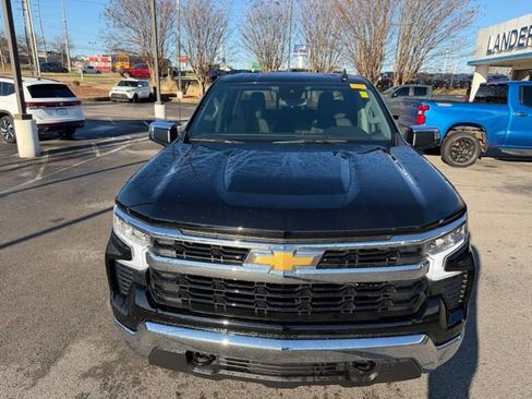 Used 2024 Chevrolet Silverado 1500 LT image 10