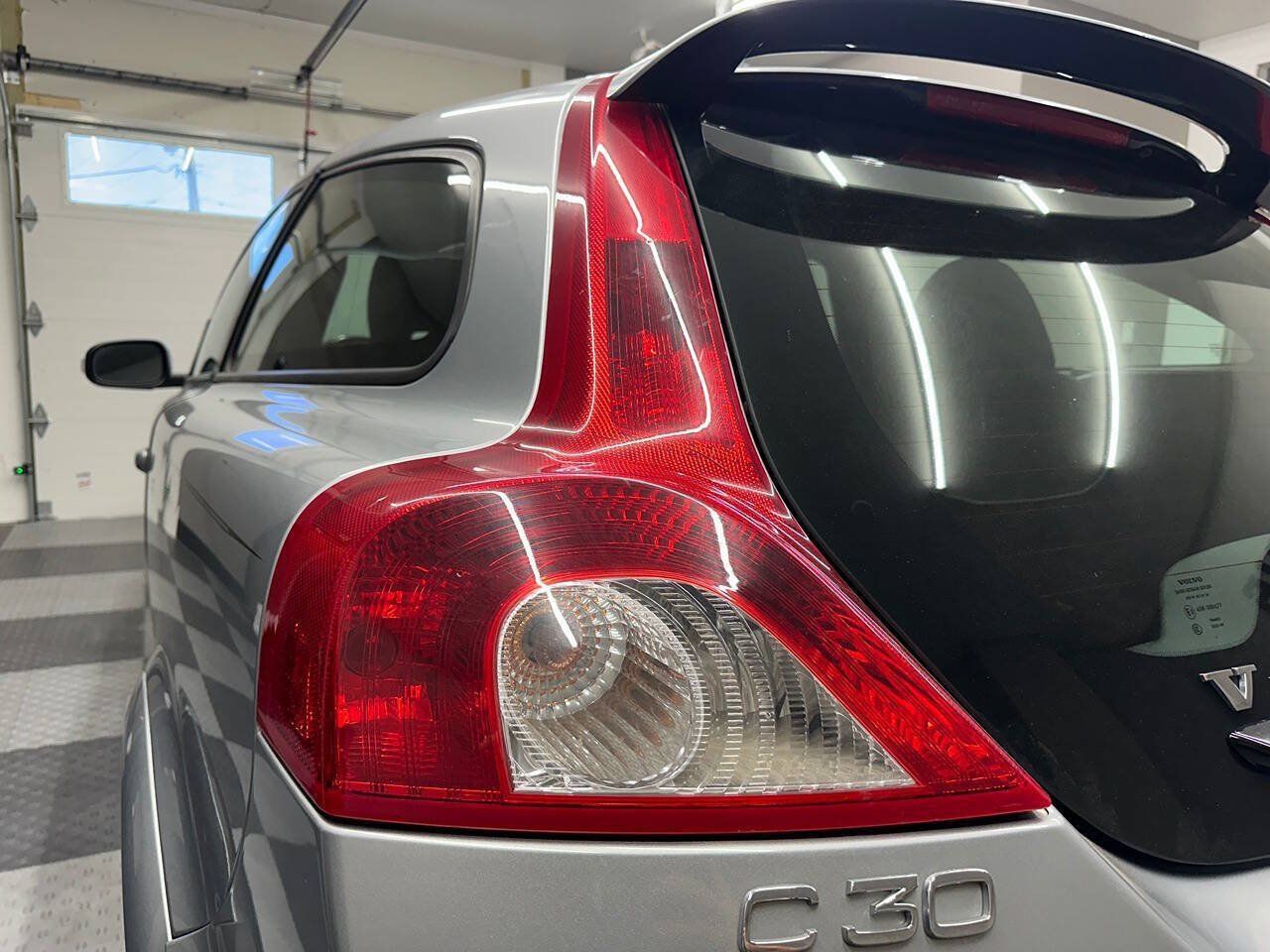 Used 2013 Volvo C30 T5 R-Design w/ Climate Pkg FWD image 16