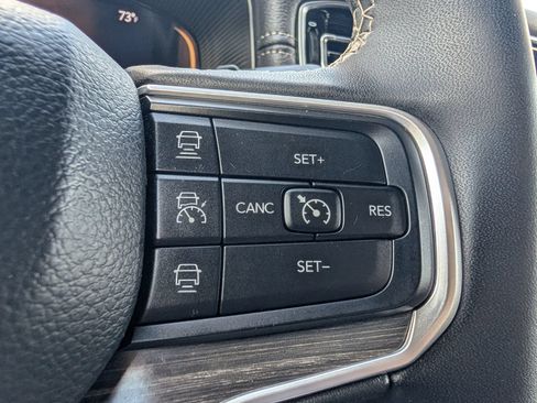 Used 2024 Jeep Wagoneer L Series II w/ Flexible Seating Group AWD/4WD image 24