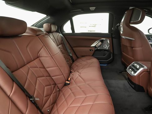 New 2026 BMW 740i xDrive AWD/4WD image 28