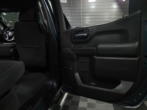 Used 2020 Chevrolet Silverado 1500 LT w/ All-Star Edition image 36