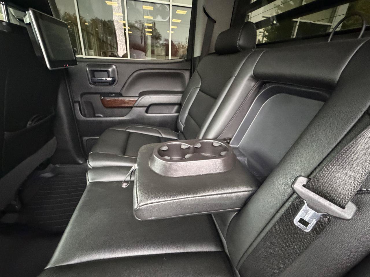 Used 2019 GMC Sierra 2500 SLT w/ Duramax Plus Package AWD/4WD image 48