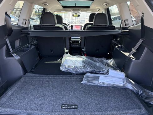 New 2026 Volkswagen Atlas SEL Premium R-Line AWD/4WD image 5