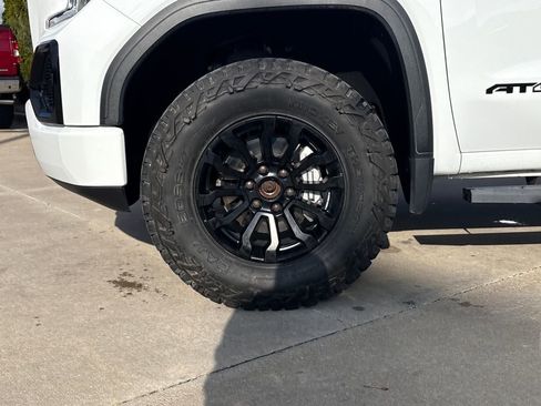 Used 2021 GMC Sierra 1500 AT4 image 31