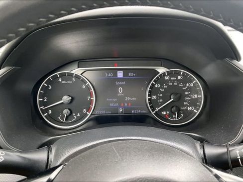 Used 2024 Nissan Altima 2.5 SV w/ SV Premium Package AWD/4WD image 18