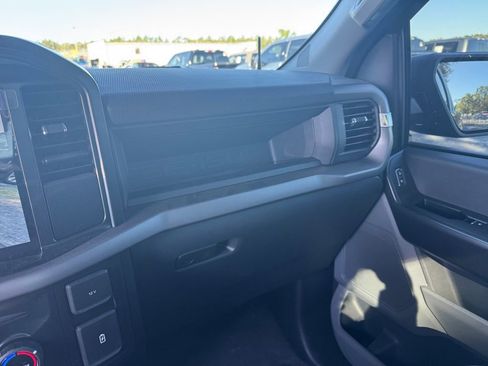 Used 2025 Ford F150 XL image 37