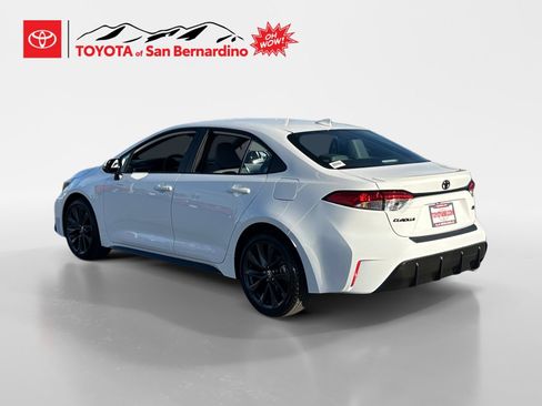 Certified 2026 Toyota Corolla SE FWD image 3