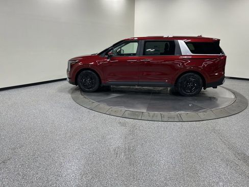 New 2026 Kia Carnival FWD image 9