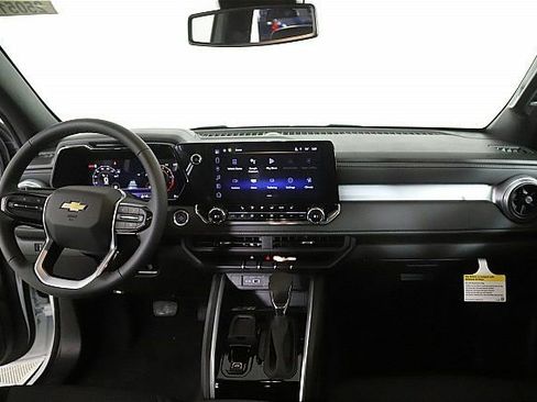 New 2025 Chevrolet Colorado LT image 8