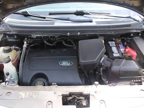 Used 2013 Ford Edge SEL FWD image 17