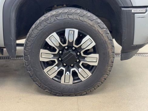 Used 2024 GMC Sierra 3500 Denali w/ Denali Reserve Package image 4