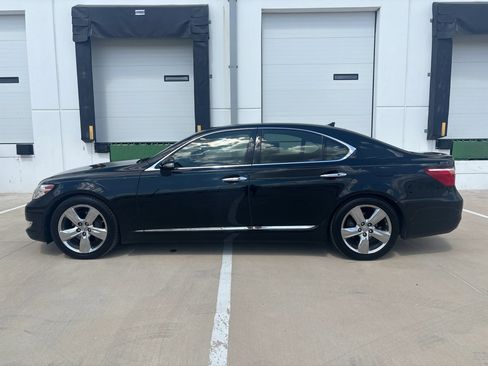 Used 2012 Lexus LS 460 w/ Luxury Value Edition RWD image 6