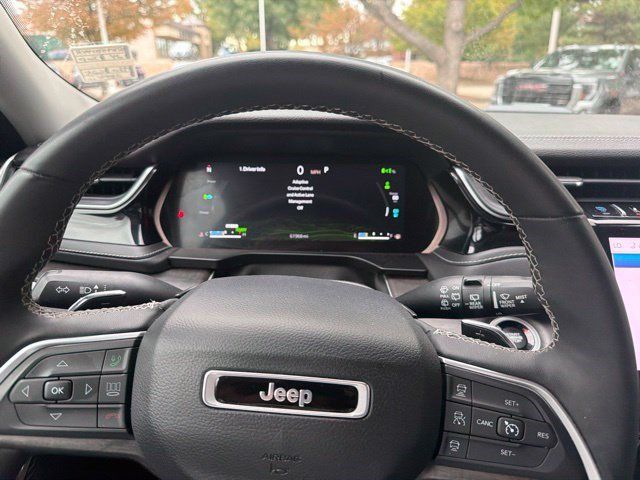 Used 2024 Jeep Grand Cherokee Limited 4xe AWD/4WD image 18
