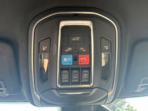 Used 2022 Jeep Grand Cherokee Limited 4xe AWD/4WD image 26