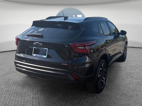 Certified 2024 Chevrolet Trax RS w/ Driver Confidence Package FWD image 3