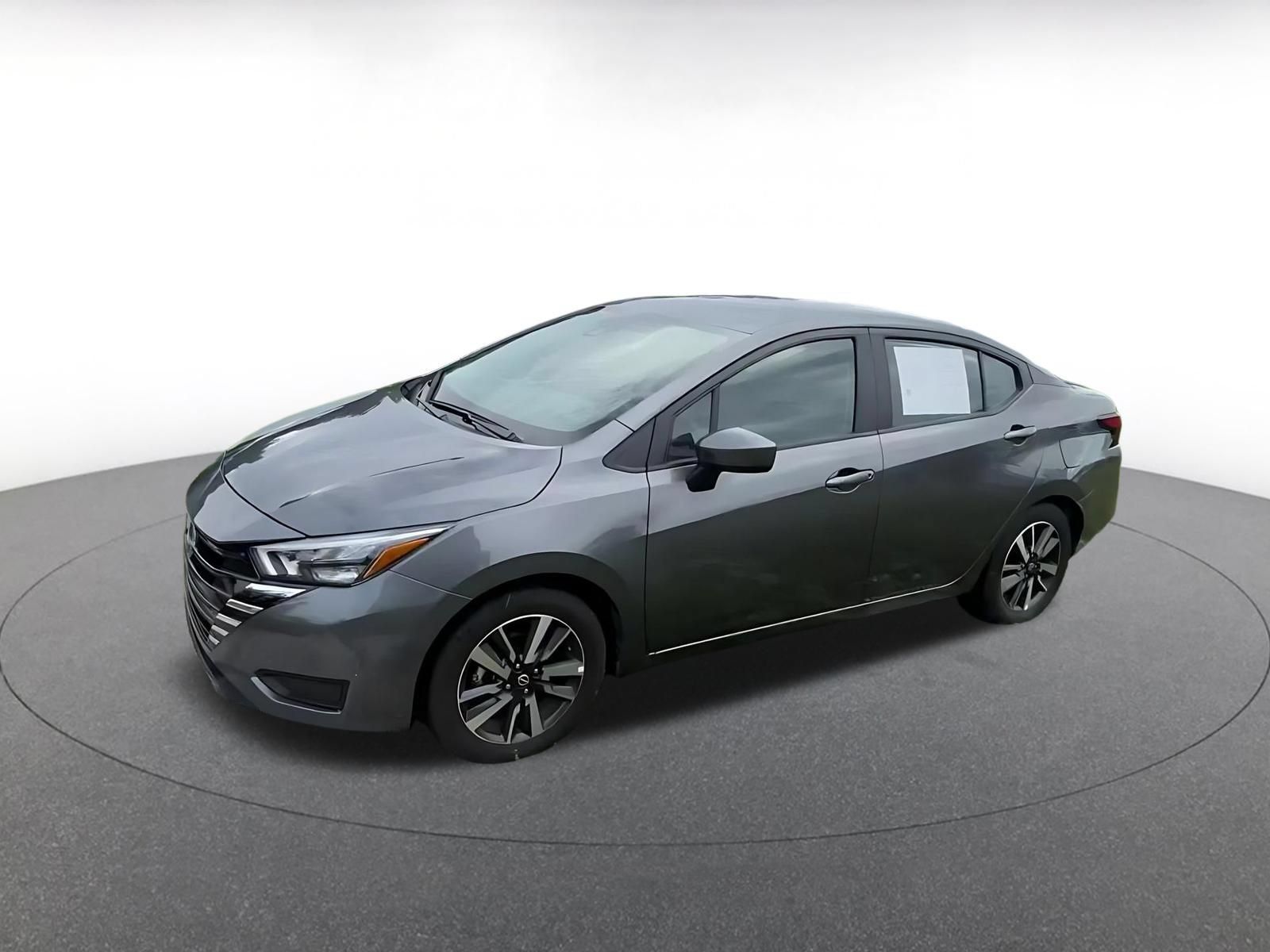 Used 2025 Nissan Versa SV FWD image 7
