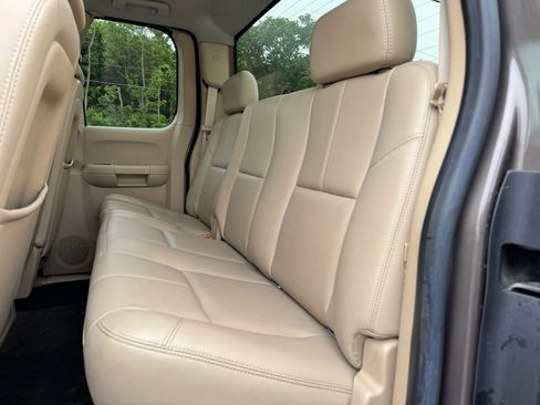 Used 2007 Chevrolet Silverado 1500 LT w/ Towing Package AWD/4WD image 22