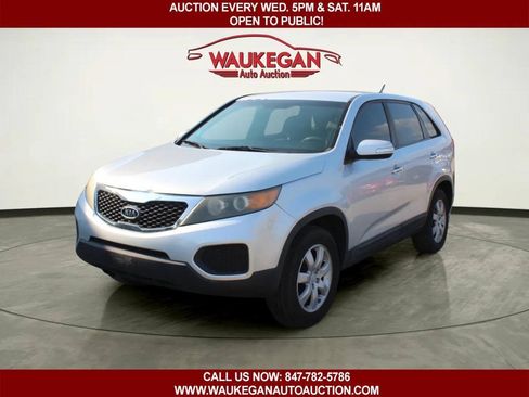 Used 2011 Kia Sorento 2WD image 1