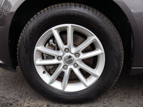 Used 2020 Dodge Grand Caravan SXT FWD image 36