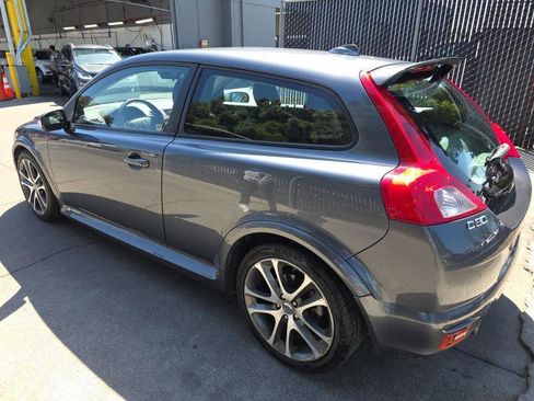 Used 2010 Volvo C30 T5 R-Design FWD image 6