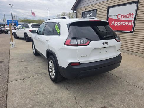 Used 2019 Jeep Cherokee Latitude w/ Cold Weather Group AWD/4WD image 9