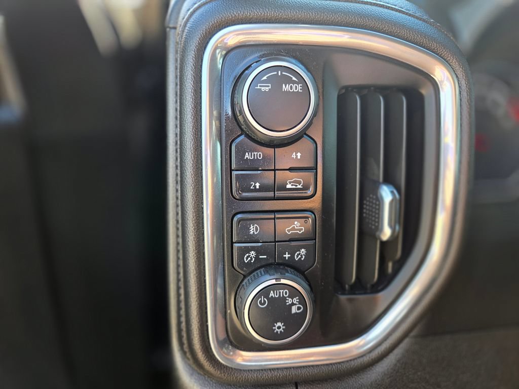 Used 2021 Chevrolet Silverado 1500 RST w/ Redline Edition AWD/4WD image 27