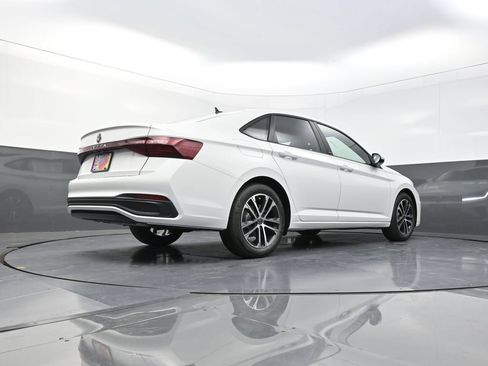 Used 2026 Volkswagen Jetta Sport FWD image 28