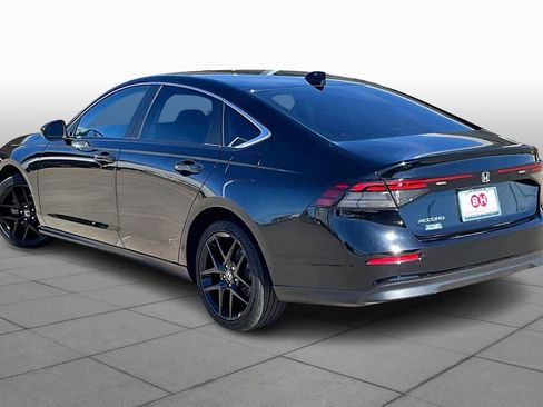 Used 2024 Honda Accord LX image 11