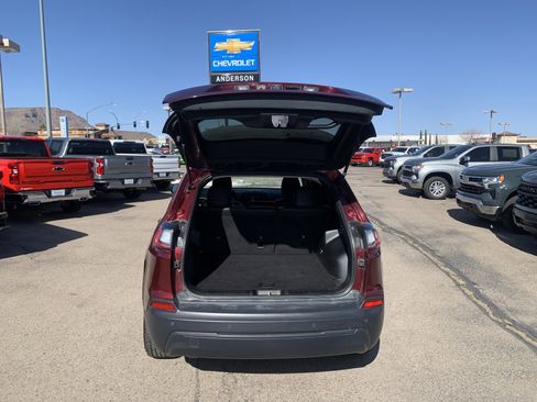 Used 2019 Jeep Cherokee Latitude Plus image 37