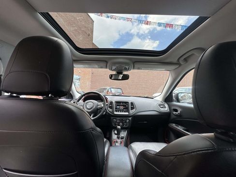Used 2018 Jeep Compass Trailhawk w/ Leather Interior Group AWD/4WD image 20