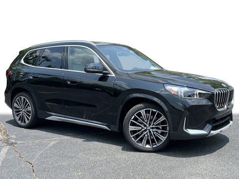 New 2025 BMW X1 xDrive28i w/ Convenience Package image 2