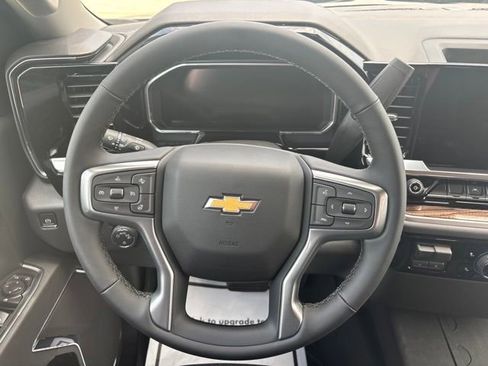 New 2026 Chevrolet Silverado 1500 LT w/ Z71 Off-Road Package AWD/4WD image 25