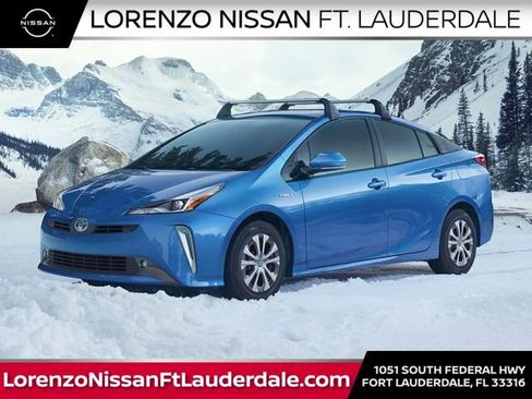 Used 2021 Toyota Prius XLE image 1