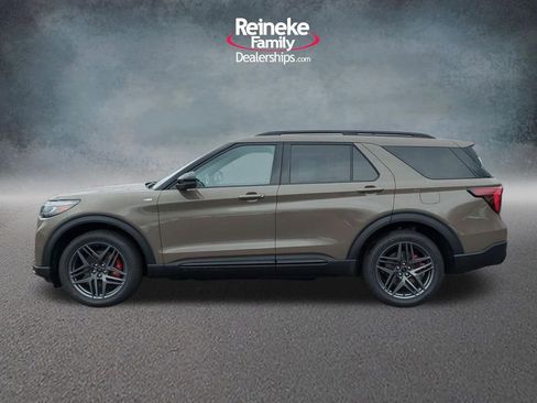 New 2026 Ford Explorer ST-Line AWD/4WD image 9
