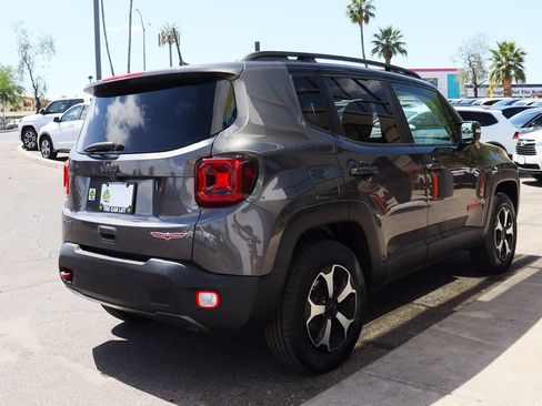 Used 2019 Jeep Renegade Trailhawk AWD/4WD image 13