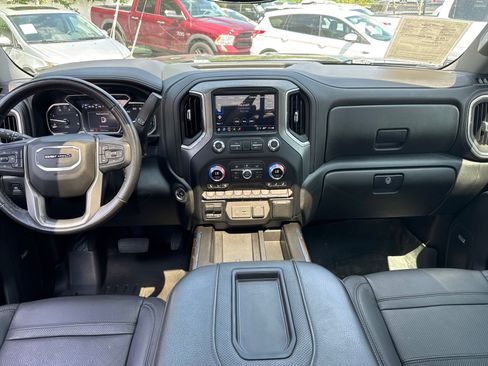 Used 2021 GMC Sierra 2500 Denali w/ Denali Ultimate Package AWD/4WD image 8