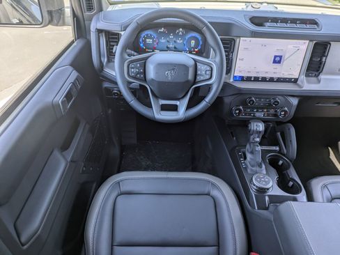 New 2026 Ford Bronco Outer Banks w/ Sasquatch Package AWD/4WD image 18