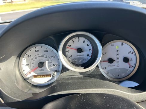 Used 2004 Toyota RAV4 2WD image 9