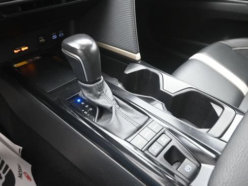 Used 2025 Toyota Camry SE FWD image 29