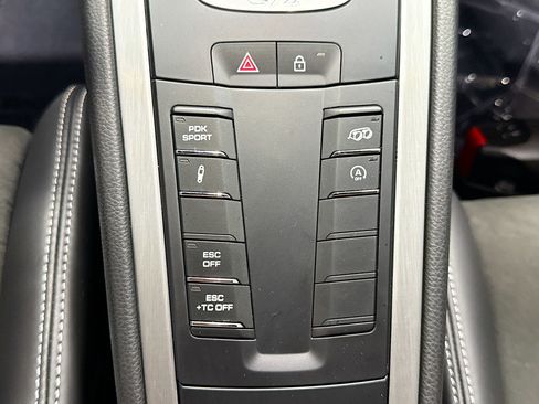 Certified 2021 Porsche 718 Cayman GT4 RWD image 26