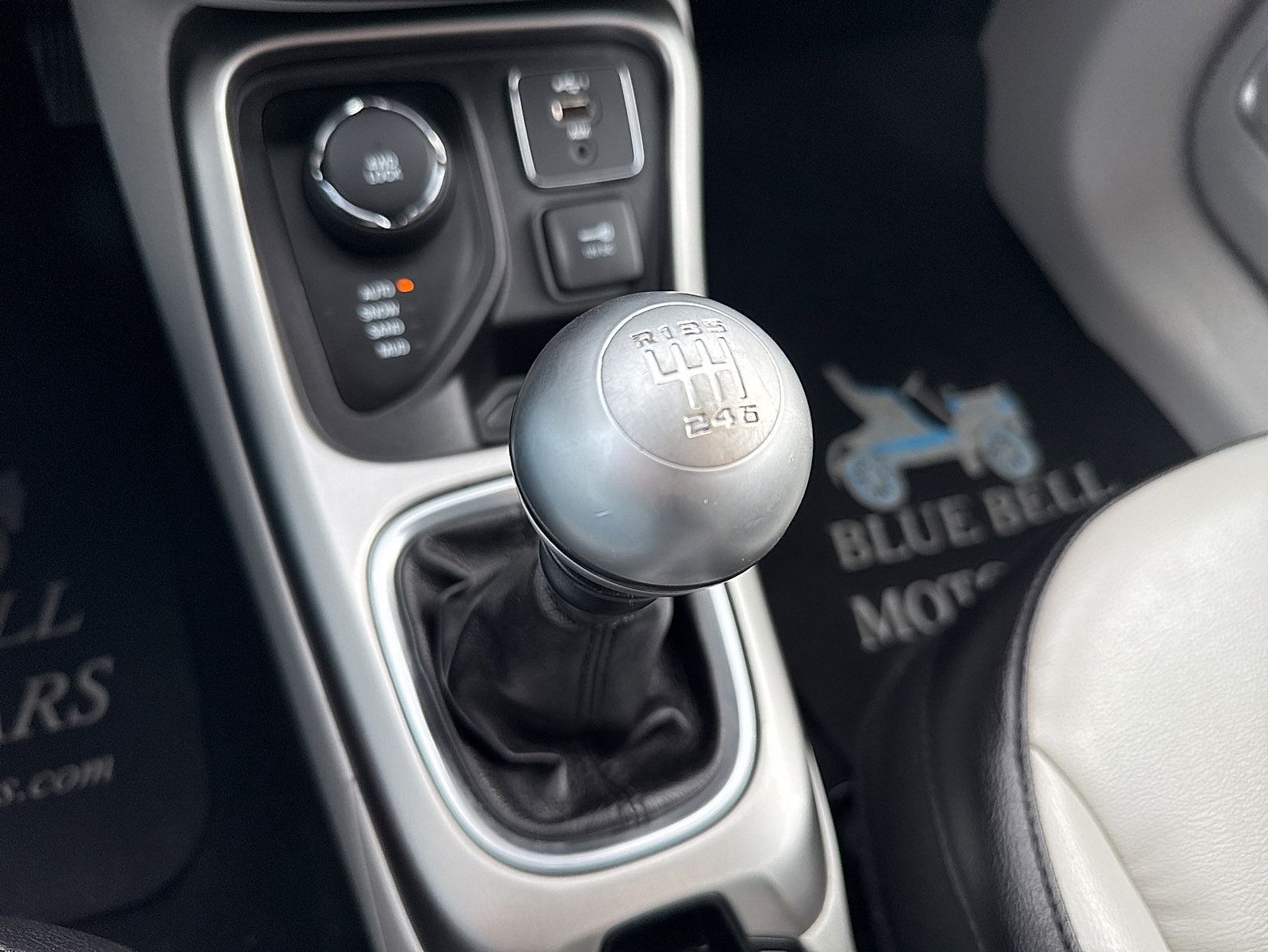 Used 2019 Jeep Compass Latitude w/ Popular Equipment Group AWD/4WD image 19