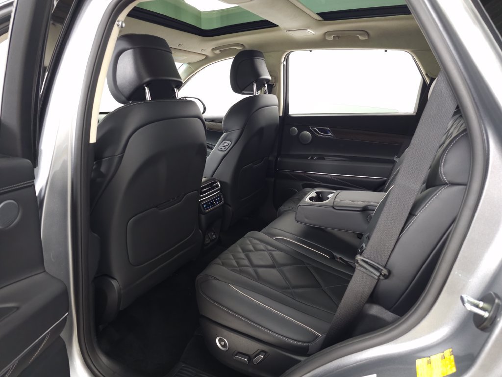 Used 2025 Genesis GV80 3.5T Prestige AWD/4WD image 42