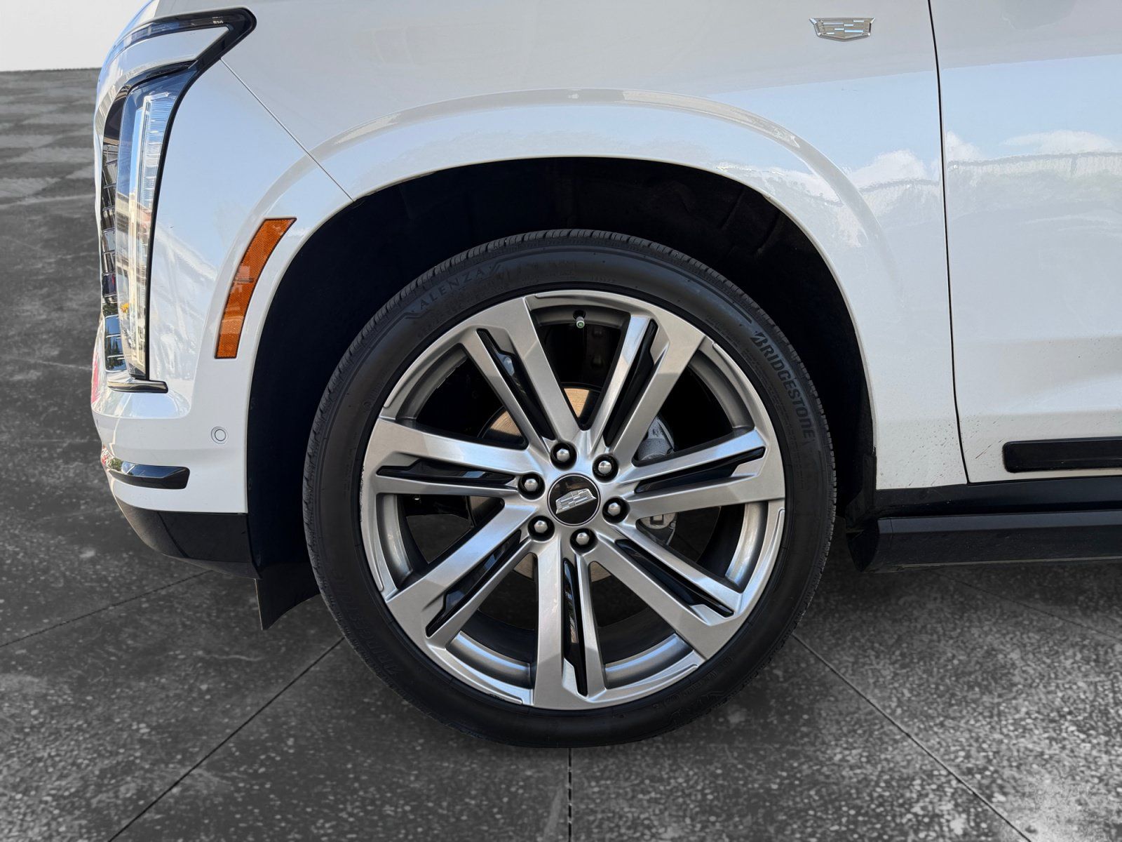 Used 2025 Cadillac Escalade Sport w/ Touring Package AWD/4WD image 9