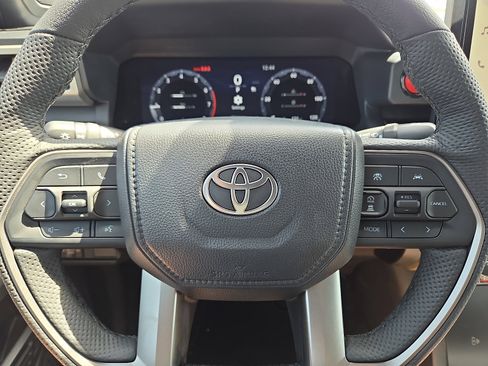 New 2026 Toyota Tacoma TRD Off-Road AWD/4WD image 14