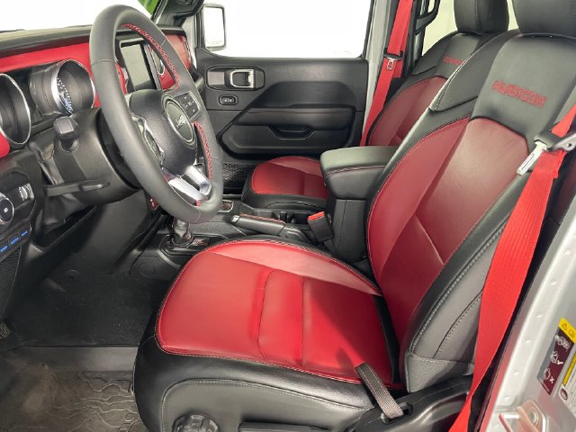 Used 2023 Jeep Wrangler Unlimited Rubicon 4xe AWD/4WD image 2