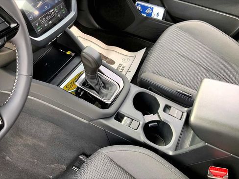 Used 2025 Subaru Forester Premium AWD/4WD image 17