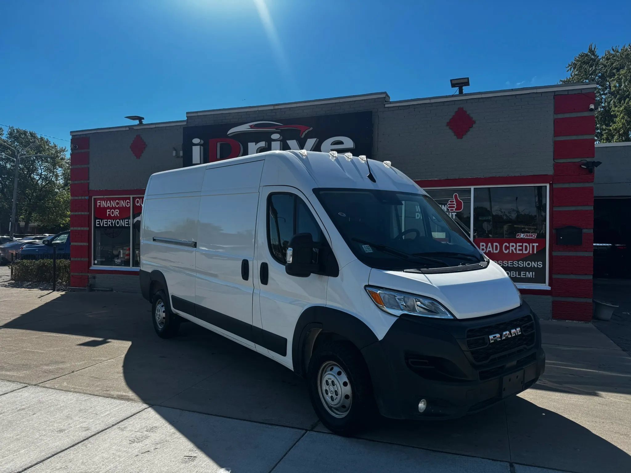 Used 2025 RAM ProMaster 2500 w/ Convenience Group FWD image 1