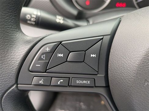 New 2025 Nissan Kicks Play S image 16